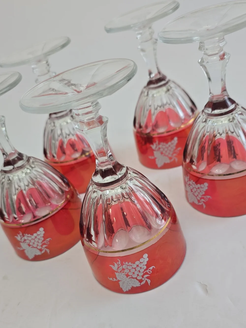 Vintage Lubiana Set Of 5 Italian Cranberry Wine Glasses Etched Grape Design